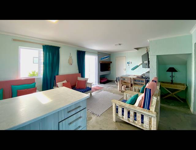 5 BEDROOM HOUSE FOR SALE IN DWARSKERSBOS